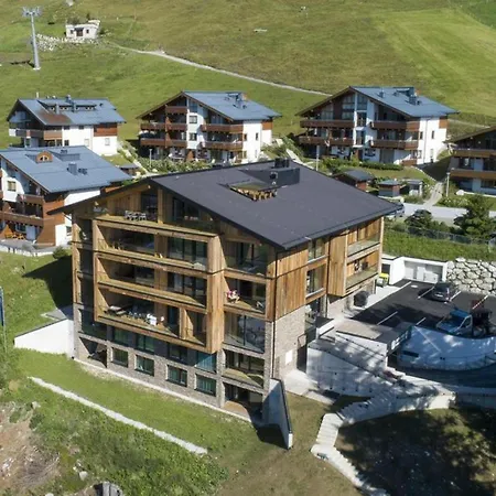 Edelweisshaus 6 *